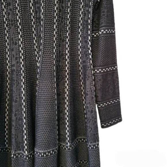 Katherine Barclay Long Sleeve Midi Pleated Dress Size 2X Black White. - Picture 5 of 11